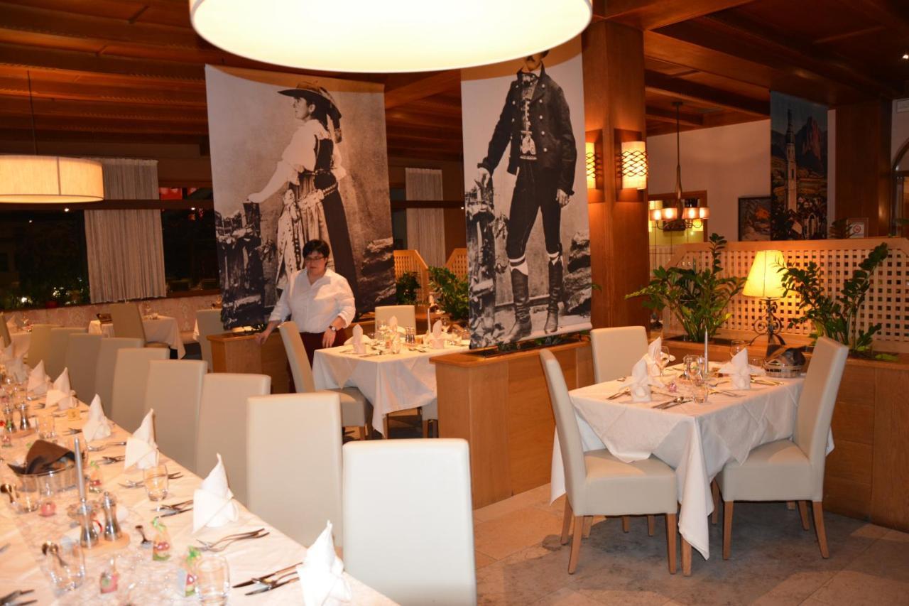 Hotel Zum Turm Castelrotto Exteriör bild
