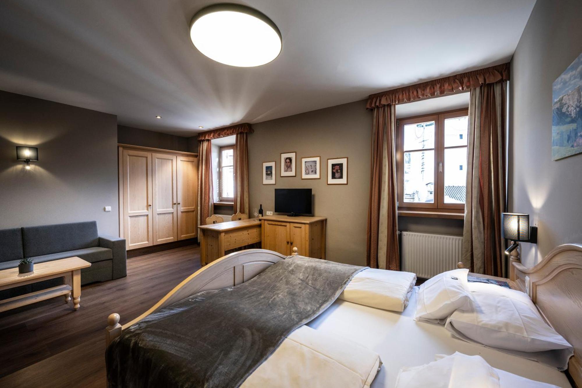 Hotel Zum Turm Castelrotto Exteriör bild